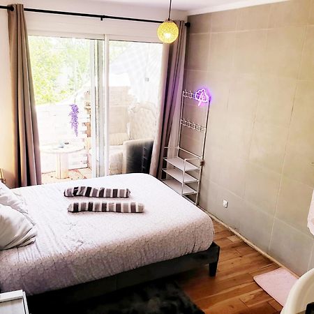 Suite From 1 To 6 - Bathtubs In Rooms - Air Conditioned Residential Appartement - Self-Arrival - Wifi - Netflix Disney - Kitchen - Laundry - Parking Avignon Extérieur photo